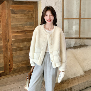 2025冬温柔狙击羽绒服米色羊羔毛拼接短款小个子外套奶油系仿皮草