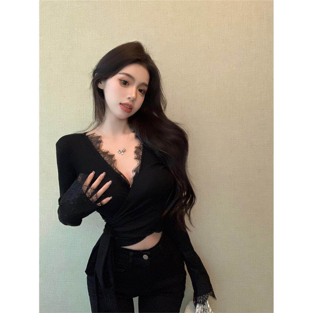 纯欲辣妹性感显胸v领上衣