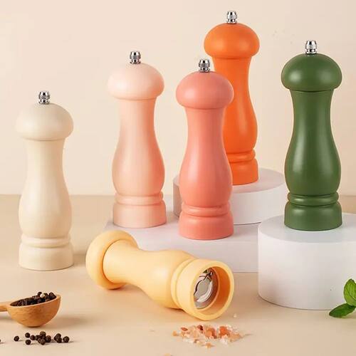 Pepper grinder, with adjustable grinder, traditional salt gr