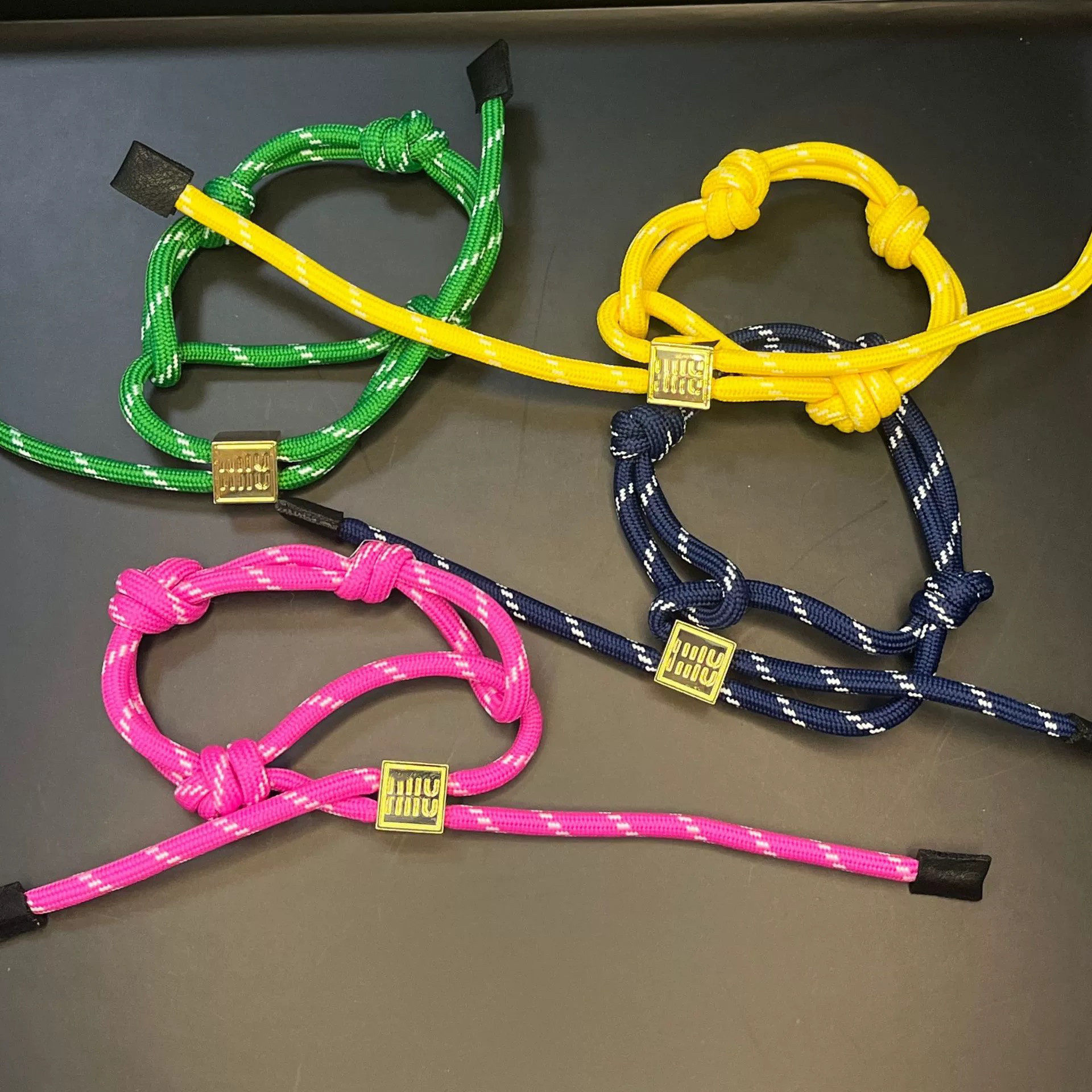 miu同款手工情侣手绳气质吊坠挂绳彩色编织绳手链平替miu24年新款