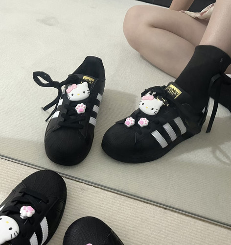 ins大号粉色kt软胶配件阿迪贝壳头黑白色鞋带扣鞋子凯蒂猫diy配饰
