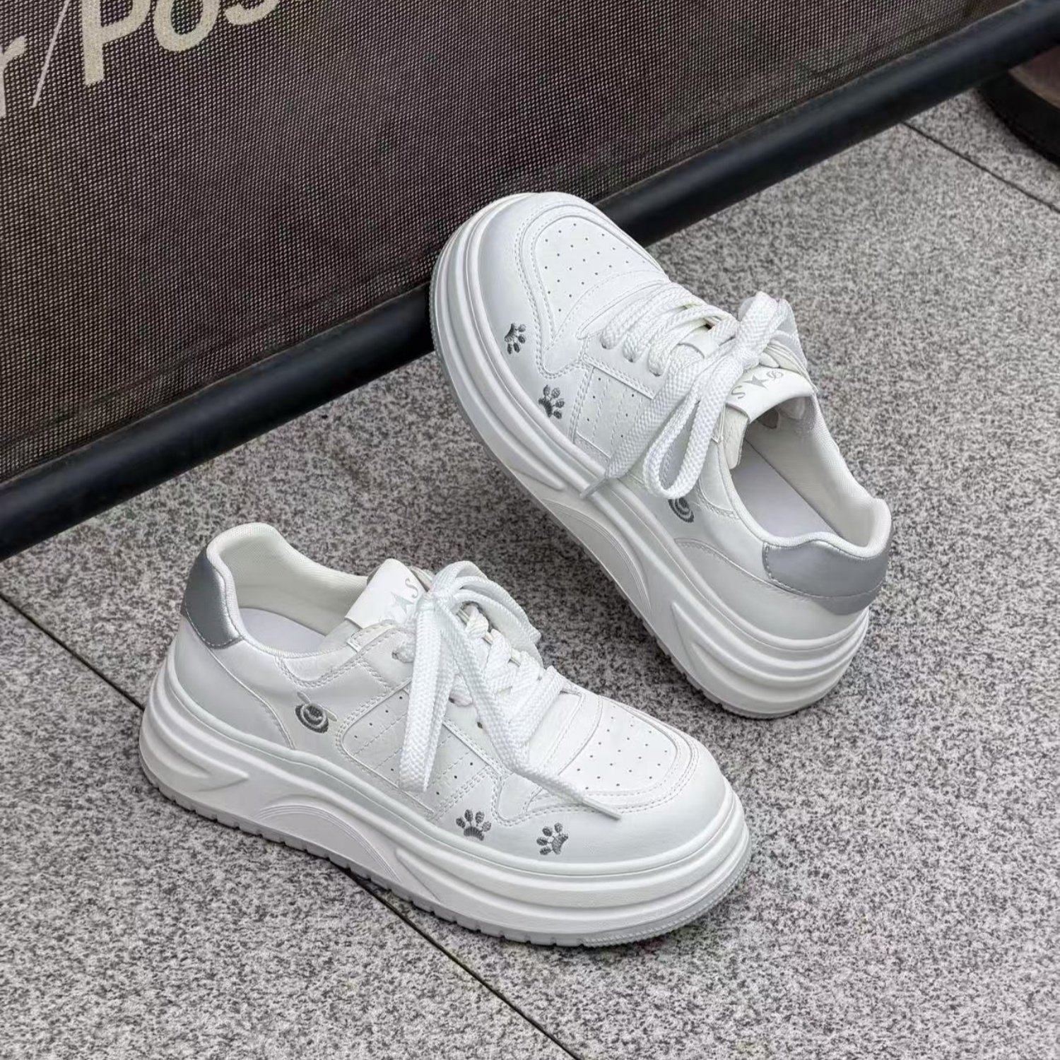 休闲风厚底小白鞋女2026年春季新款增高百搭学生透气舒适潮流板鞋,女鞋,休闲板鞋,淘宝优惠券,粉丝福利购,淘宝优惠卷