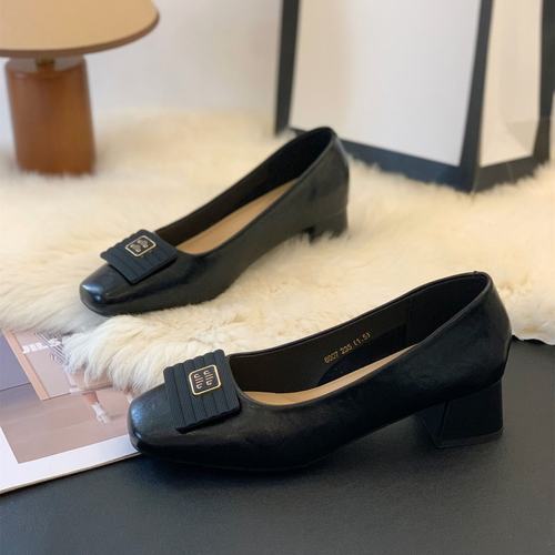 一脚蹬复古简约方扣粗跟玛丽珍鞋