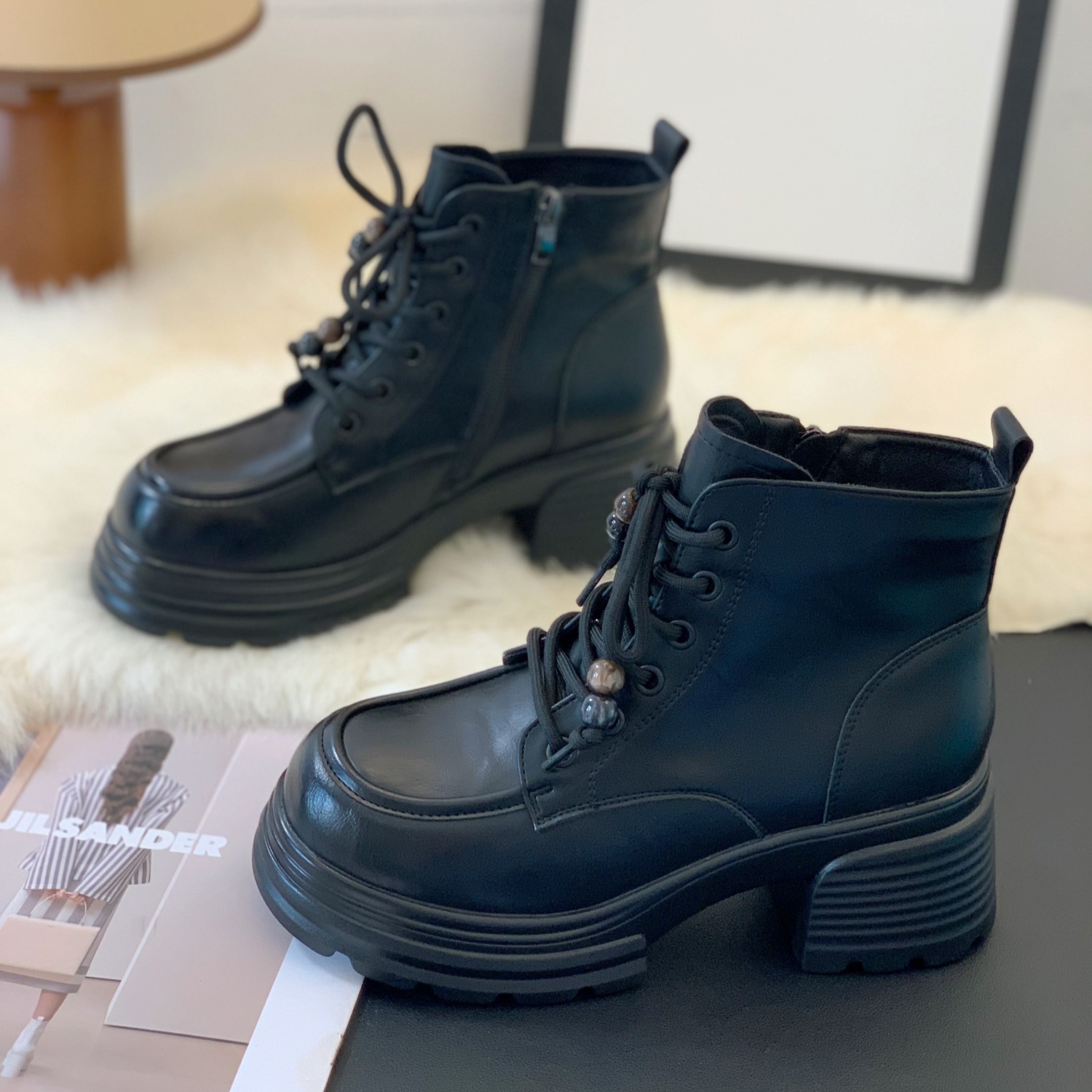 时尚系带侧拉链加绒增高马丁靴女