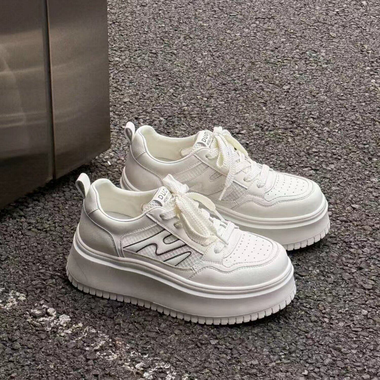 简约风厚底增高休闲板鞋女2026年夏季新款透气单网轻便舒适小白鞋