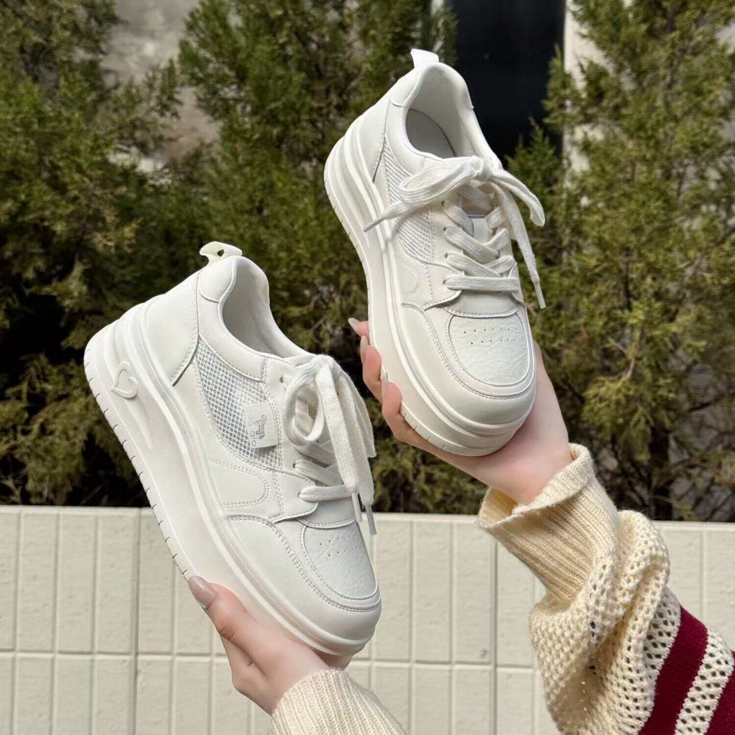 时尚厚底韩版增高小白鞋女2026夏季新款单网透气轻便舒适休闲板鞋