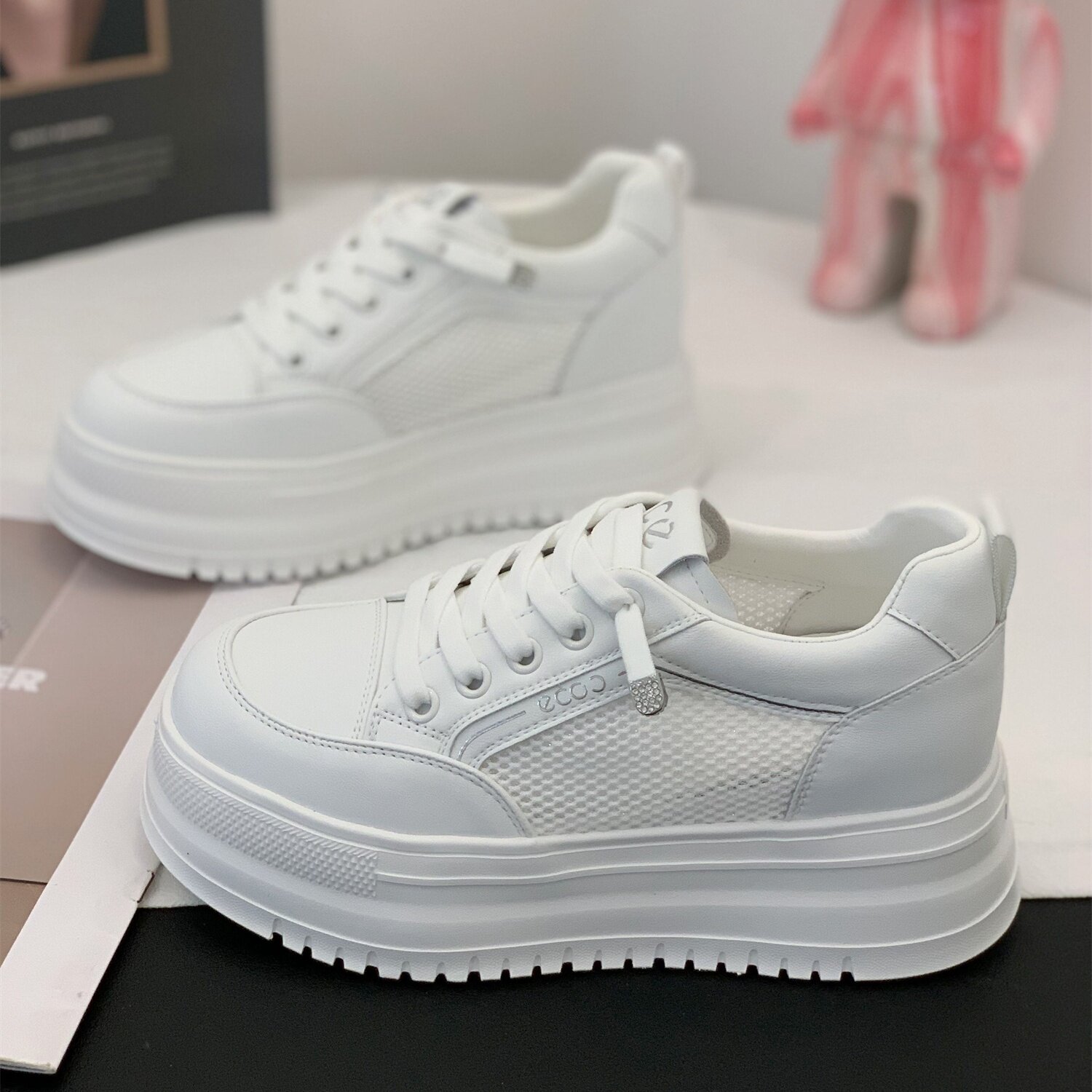 网面透气增高时尚6cm小白鞋女