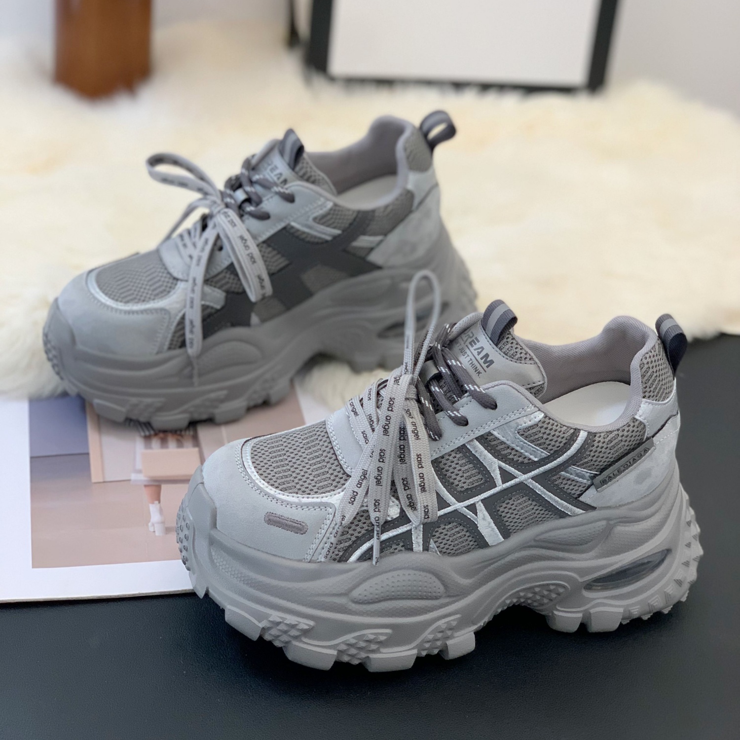 小众拼接超火厚底增高舒适老爹鞋