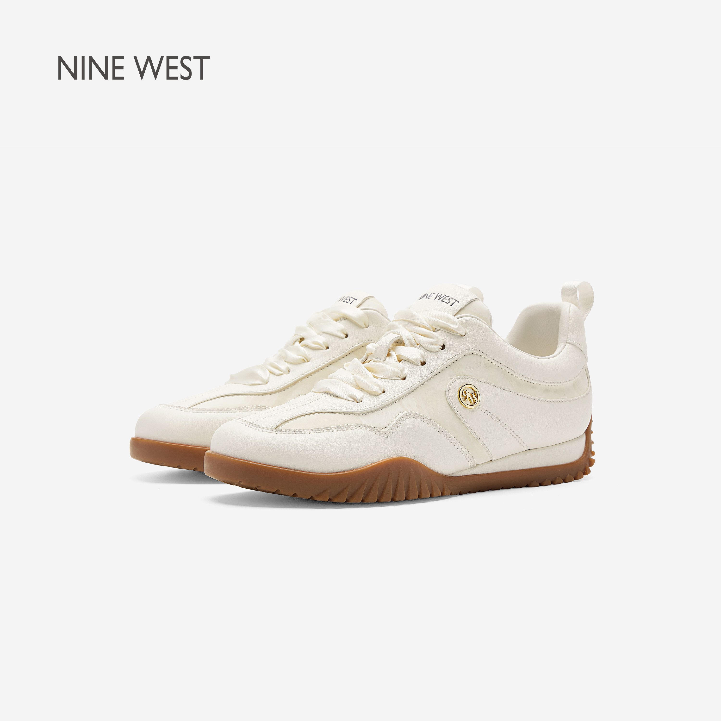 Nine West/玖熙内增高德训鞋女舒适通勤真皮赛车鞋小白鞋休闲鞋
