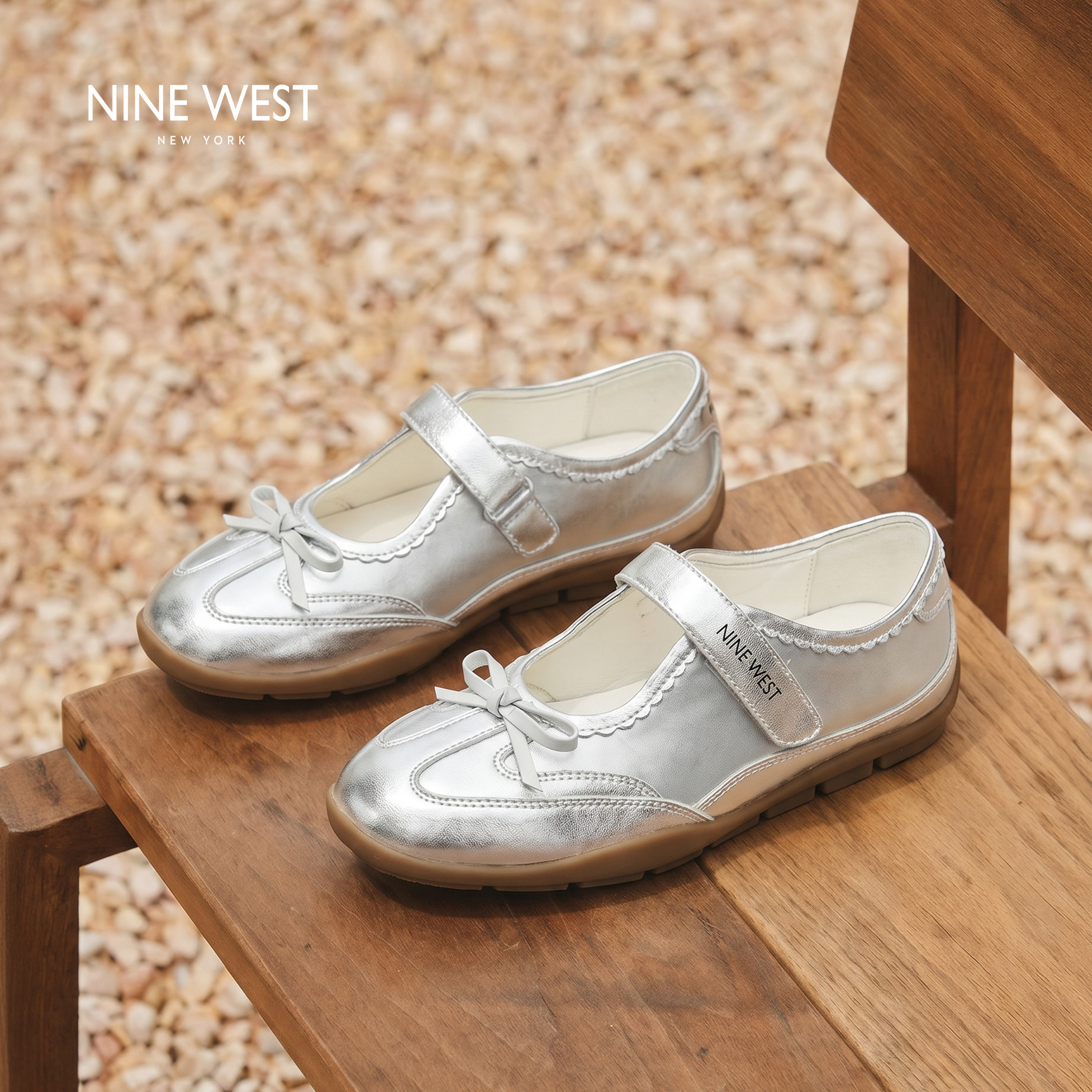 Nine West/玖熙温柔风低帮阿甘鞋女小蝴蝶结系带生胶底少女平底鞋