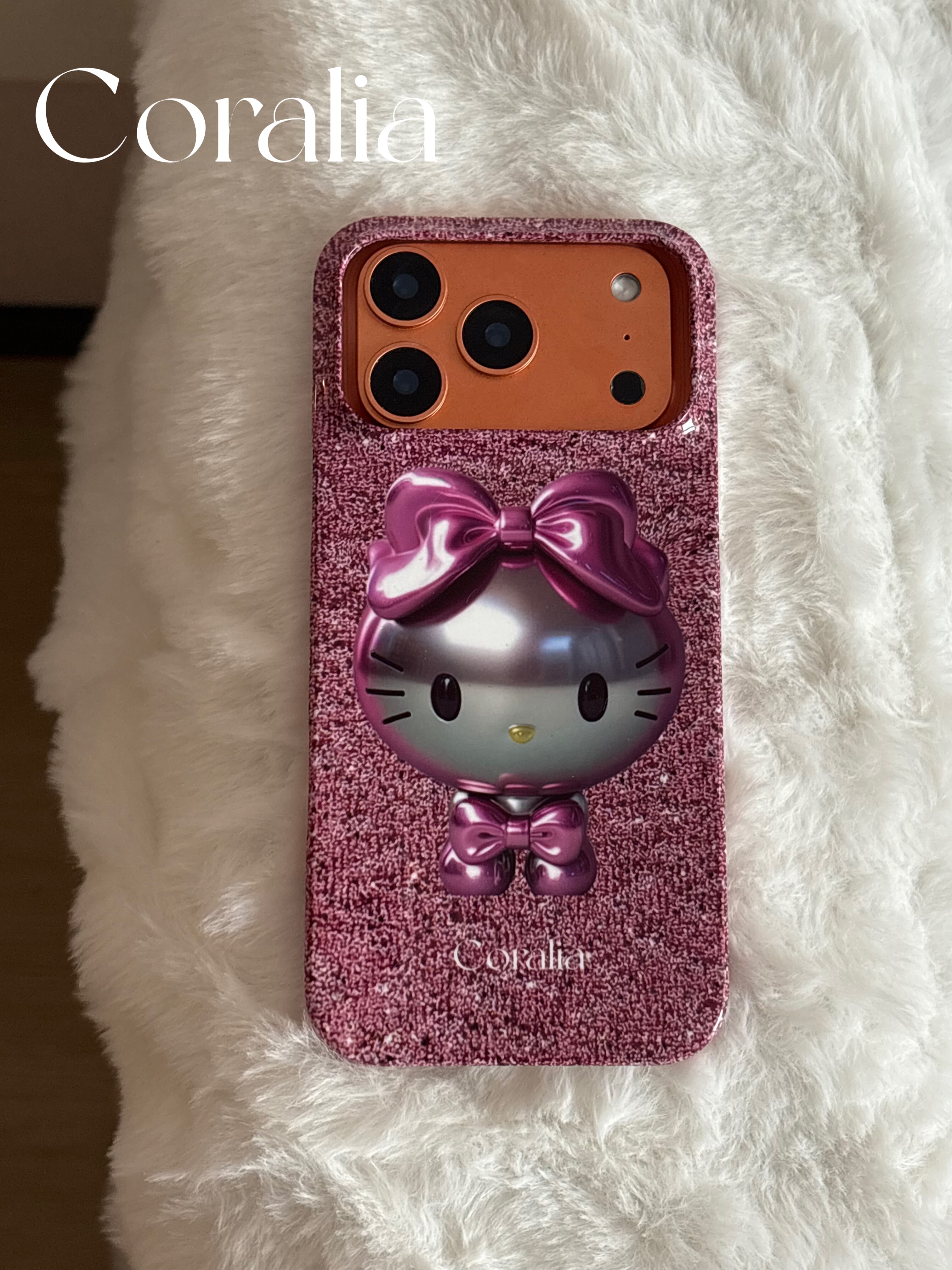 Coralia原创设计“手持蝴蝶结的钢铁Kitty”恶搞凯蒂猫HelloKitty韩国进口菲林手机壳iphone17pr