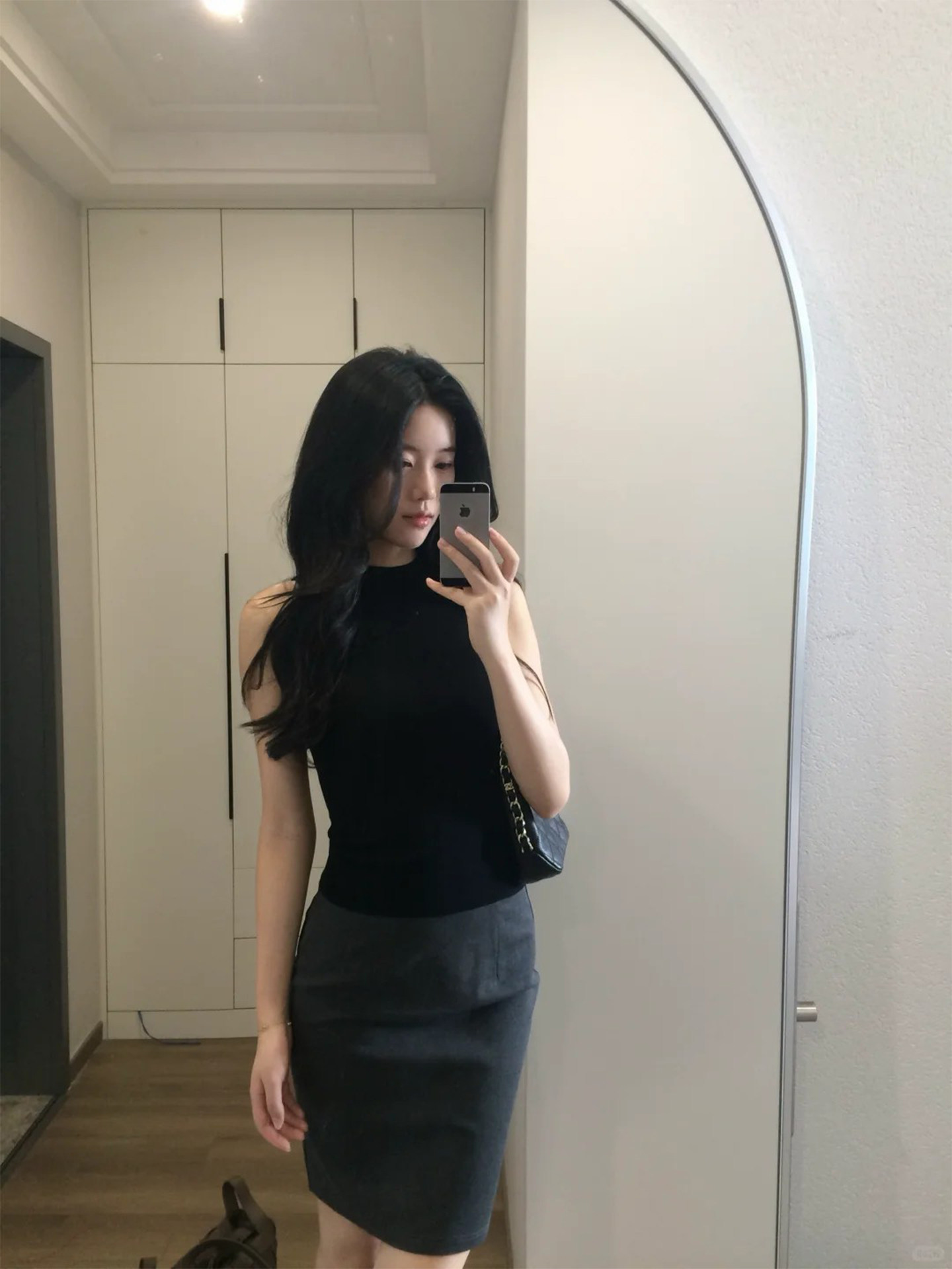 半高领无袖针织背心女秋季高级感修身上衣黑色无袖打底衫西装内搭图片