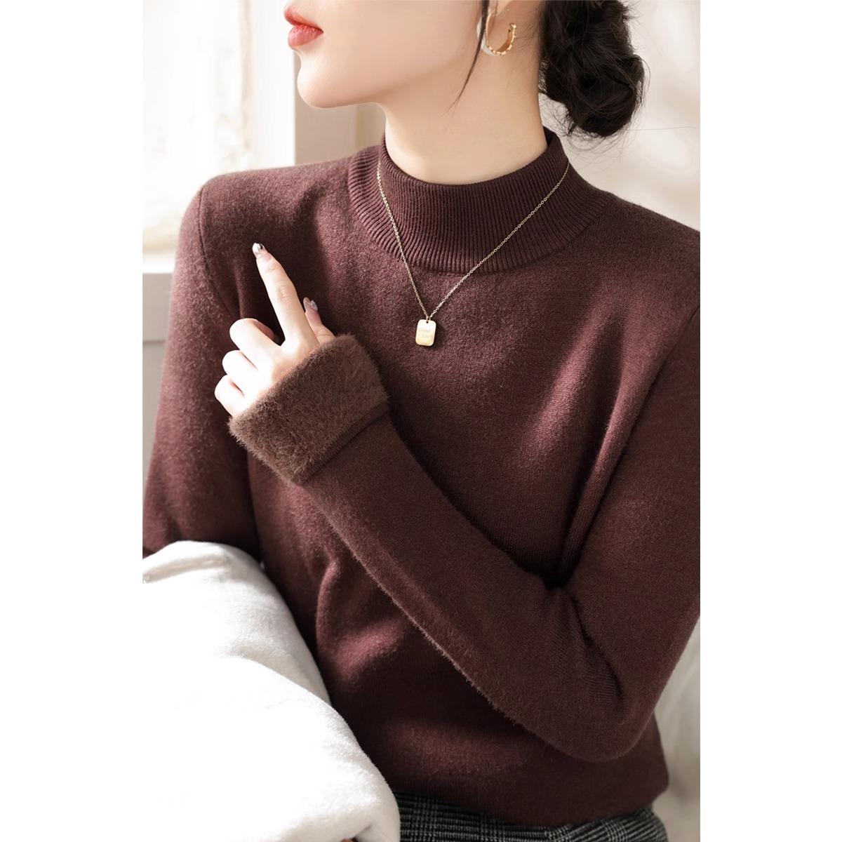 加绒加厚咖棕色半高领毛衣女冬季新款配大衣的内搭针织打底1017u