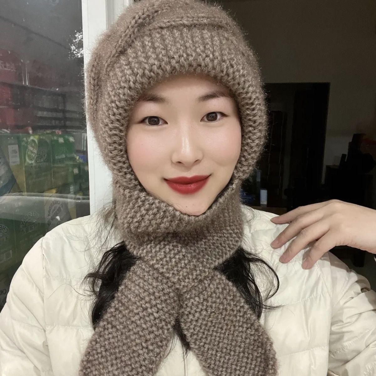 秋冬帽子围巾一体毛线帽子女士保暖针织帽纯手工编织风雪帽松鼠绒