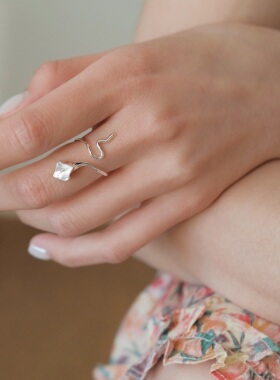 马蹄莲戒指女小众设计感食指