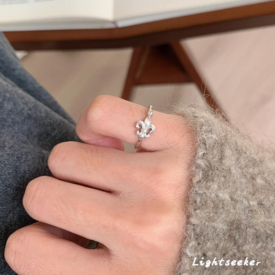 拉丝鸢尾花点钻戒指女轻奢高级感