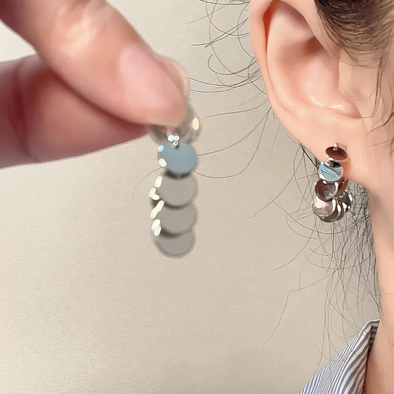 冷淡风银色圆片流苏耳钉