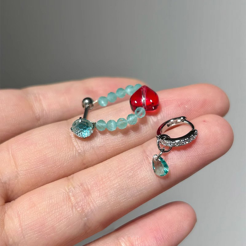 仿薄荷曼波圆珠爱心耳环女款2025新款高级感甜酷风气质百搭耳骨钉