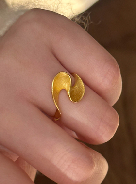 金色波浪花边戒指女轻奢高级感