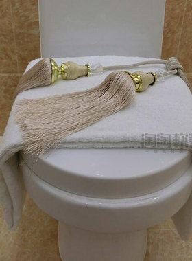 卫生间马桶上摆设陶瓷卫浴展厅