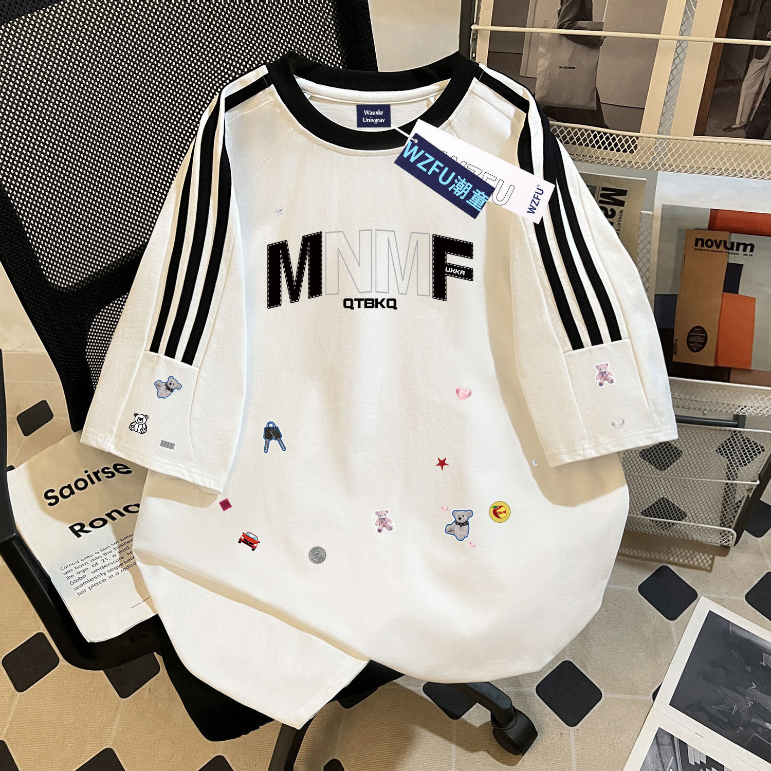 夏季2026新款男女童纯棉三条杠短袖T恤潮卡通字母印花中大童上衣