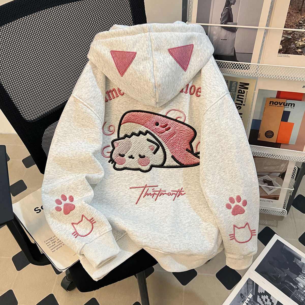 2025秋冬季新款仿刺绣印花男女童卡通猫咪加绒连帽卫衣中大童上衣