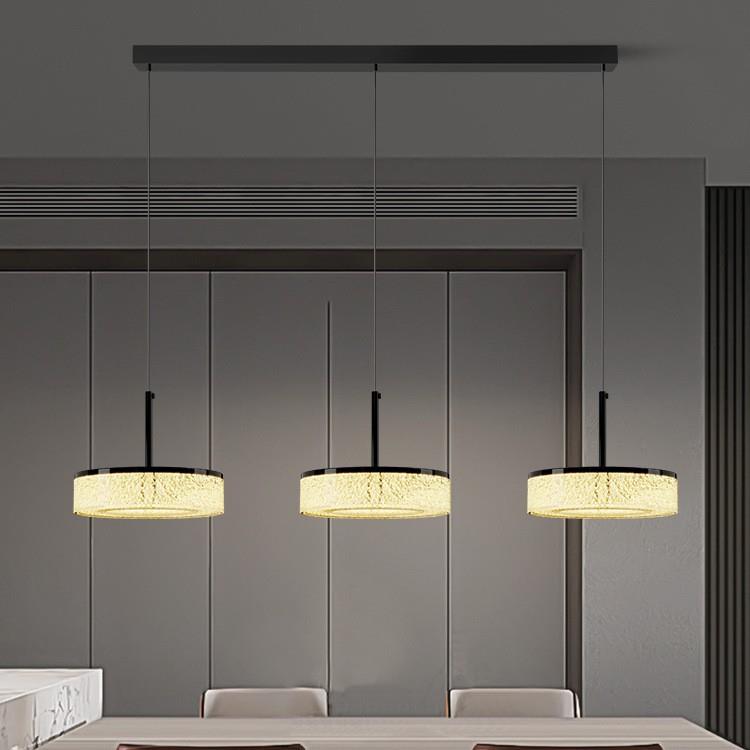 餐厅吊灯现代简约三头餐厅灯2024年新款感极简树脂吧台餐桌灯