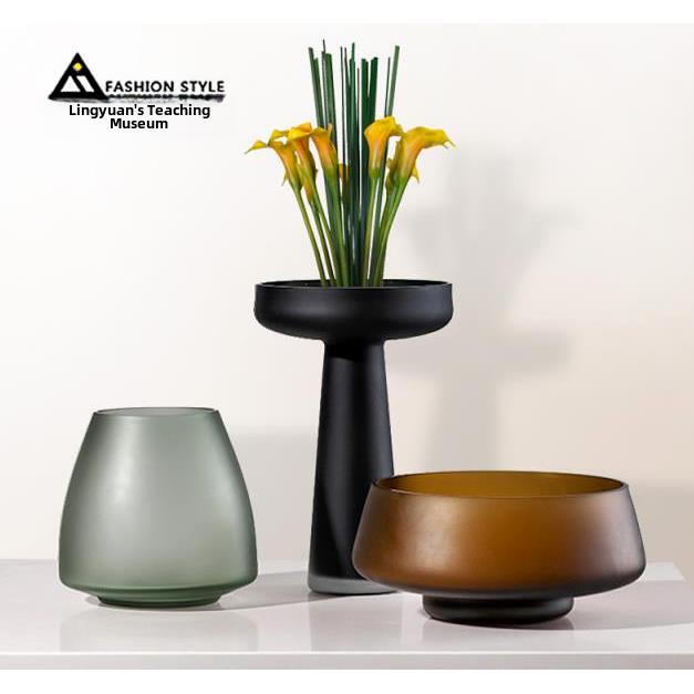 斯堪的纳维亚无障碍豪华黑咖啡磨砂玻璃花瓶水果盘家庭客厅桌子插