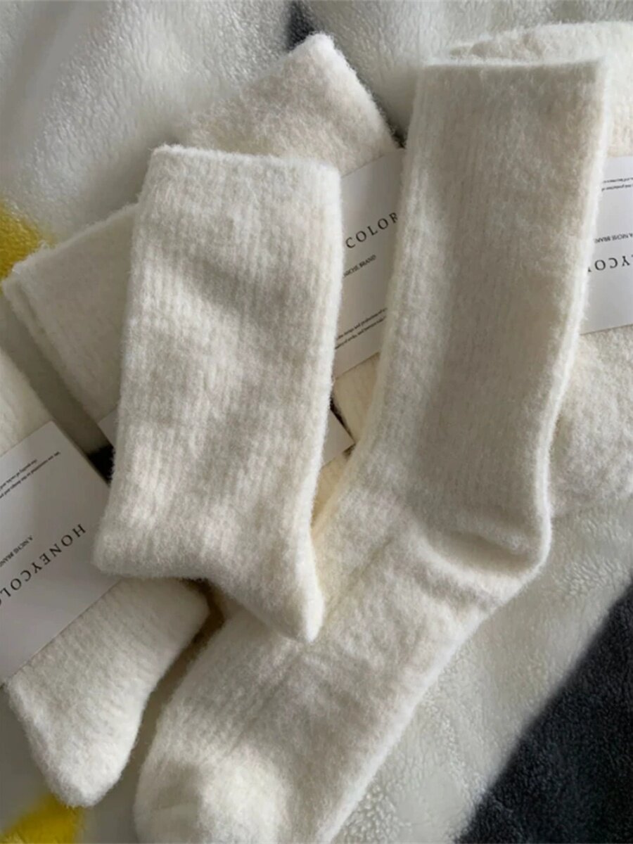 발이 차가운 사람들에게 희소식] 겨울의 얇은 세로 벨벳과 두꺼운 벨벳은 따뜻하고 흰색이며 부드러워 집에 쌓을 수 있습니다
