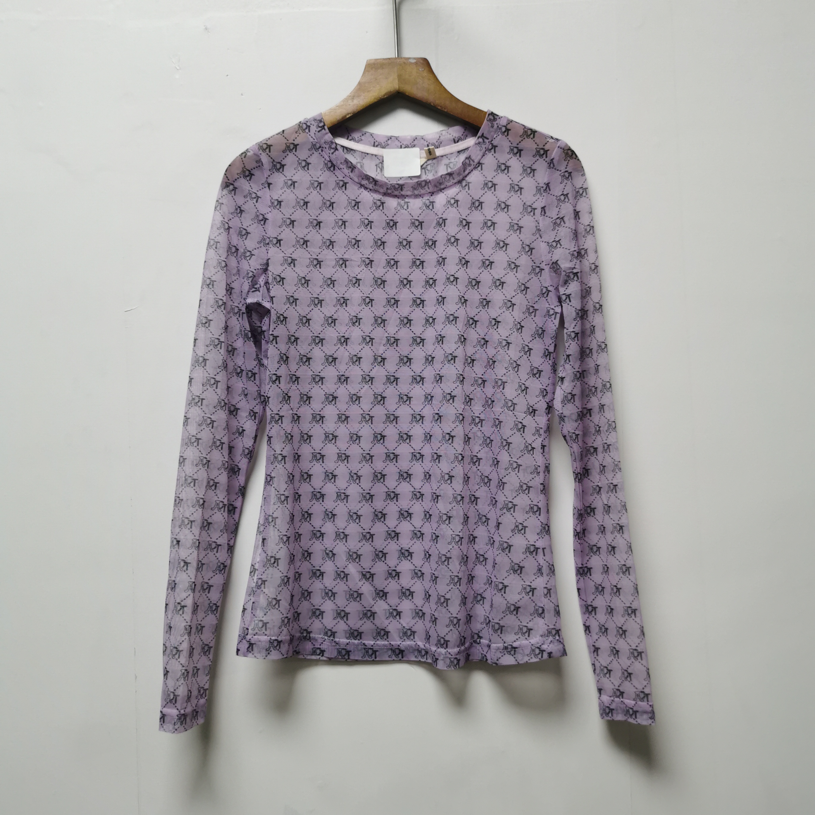 【艺】系列去标撤柜女装春秋季时尚休闲百搭薄款圆领长袖女T033