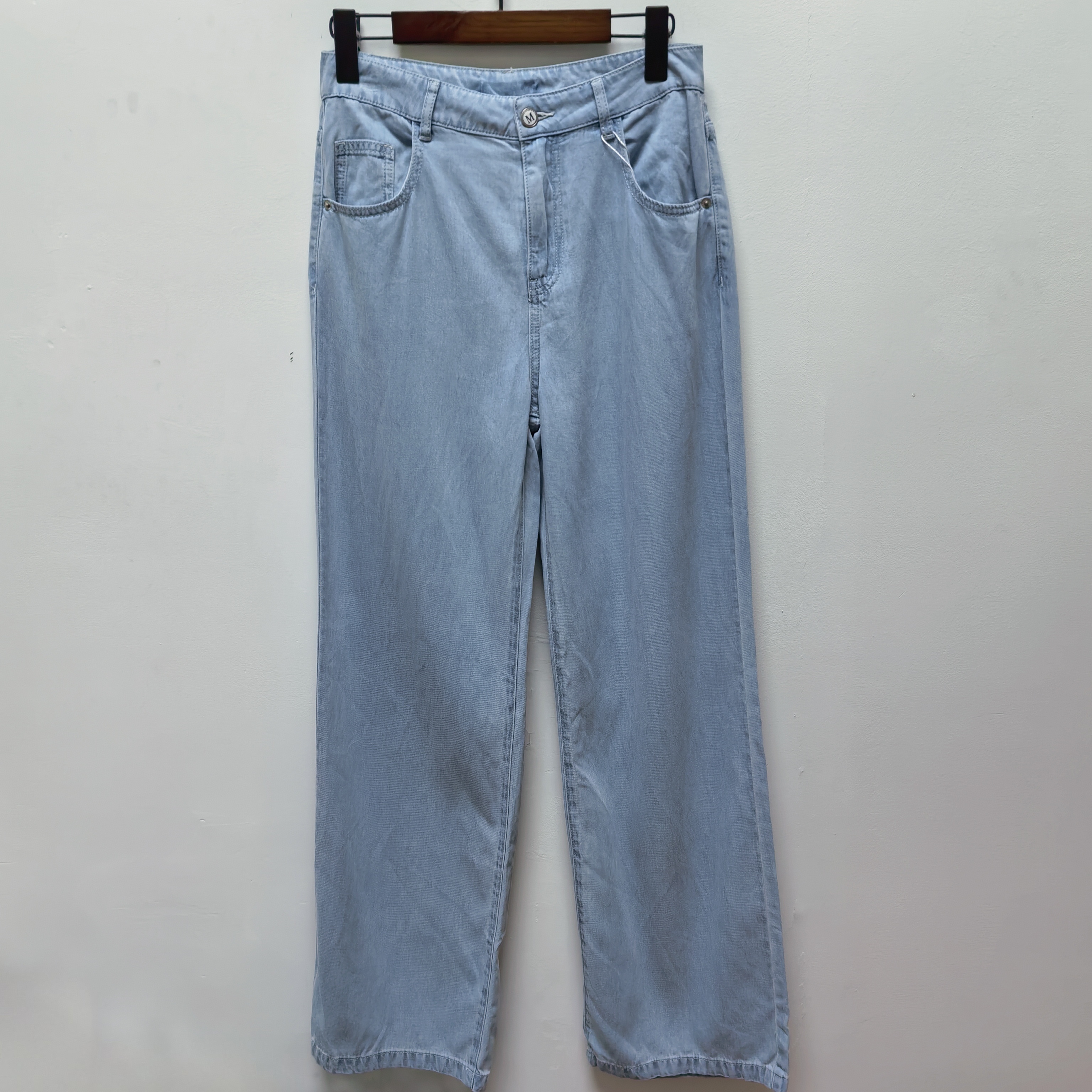 好物推荐【曼】2025年春秋时尚百搭直筒阔腿牛仔裤品牌折扣店B648