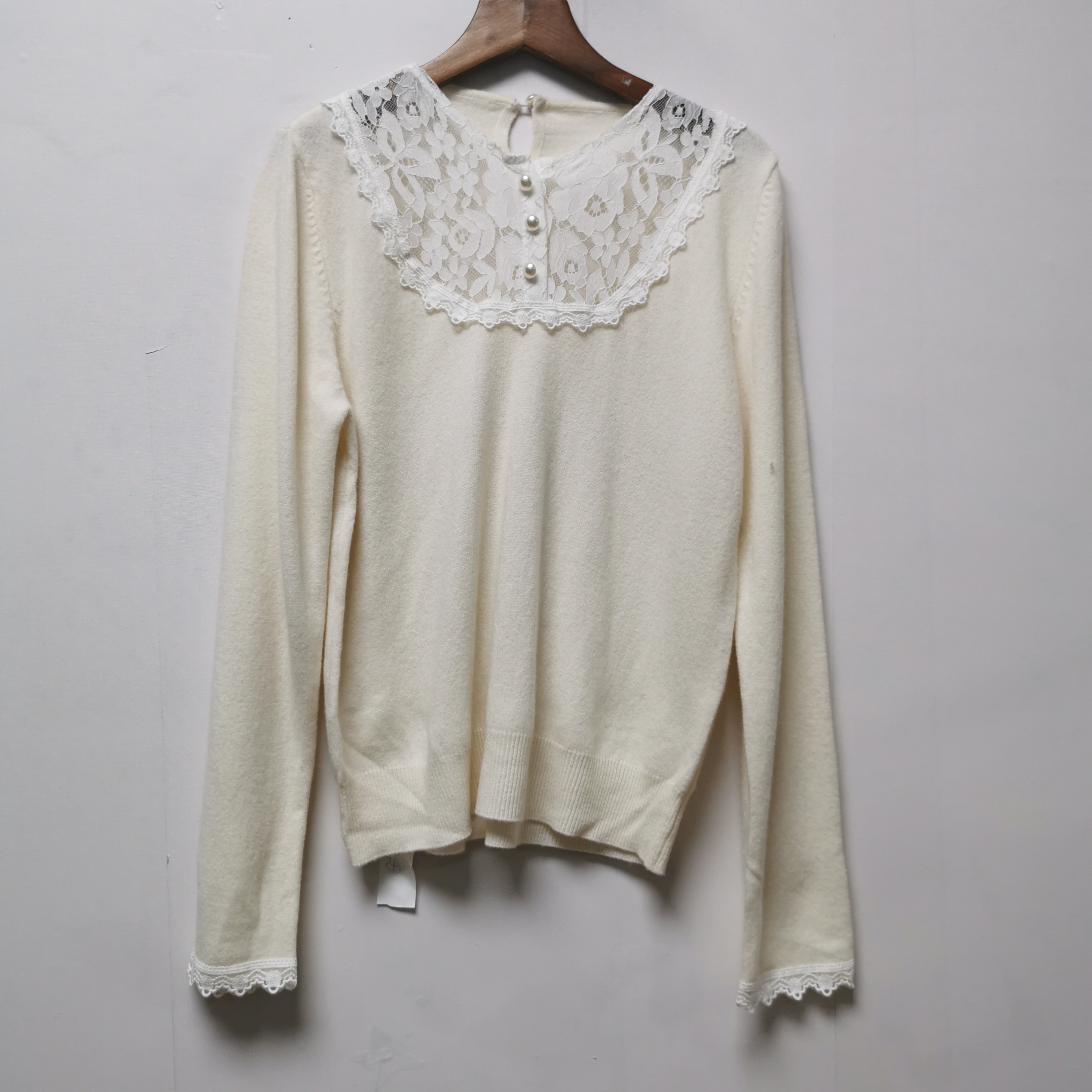 设计师样板去标2025春秋新款时尚百搭显瘦蕾丝拼接针织衫女F790