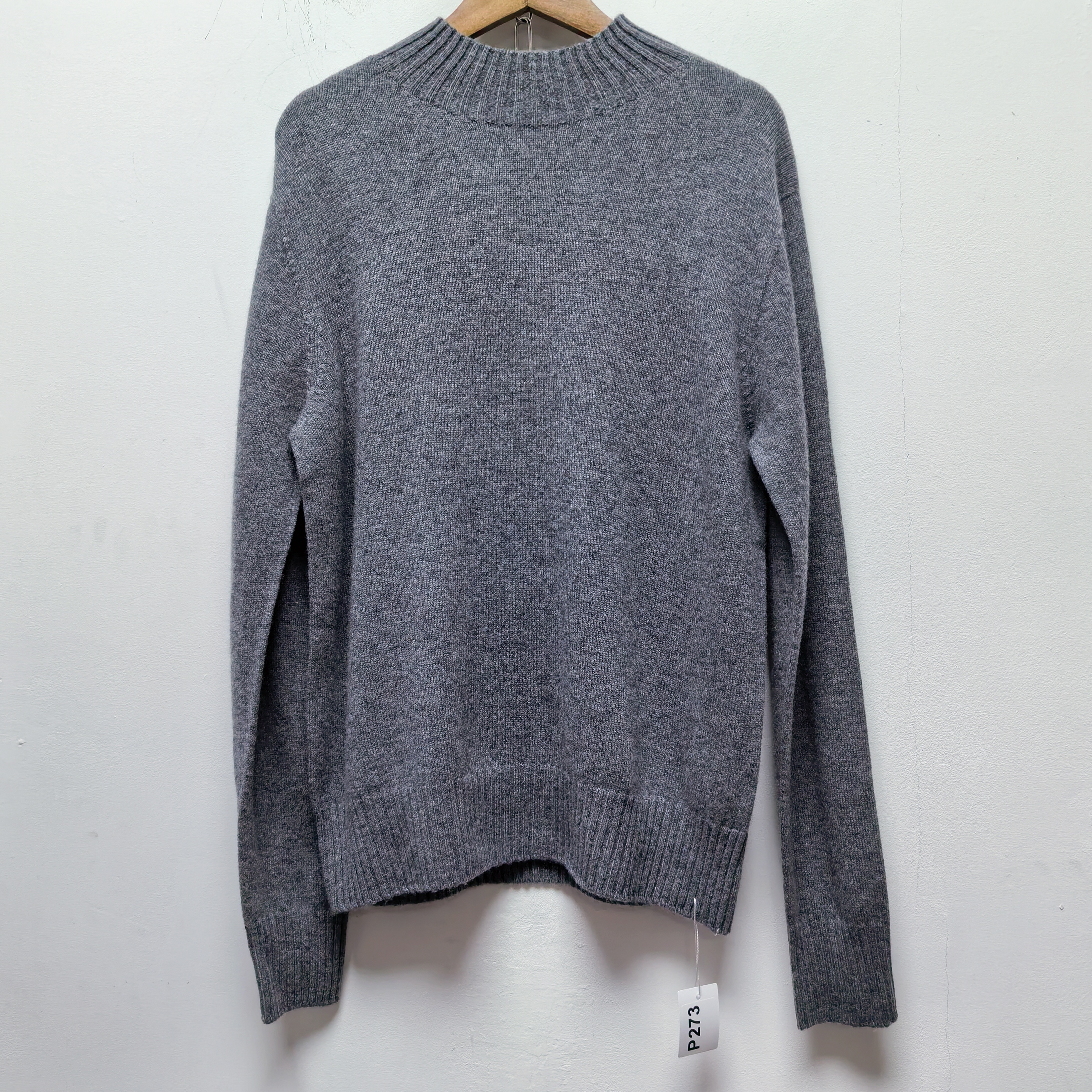 2025春季新款去标女装时尚百搭圆领长袖针织衫女宽松显瘦上衣P273