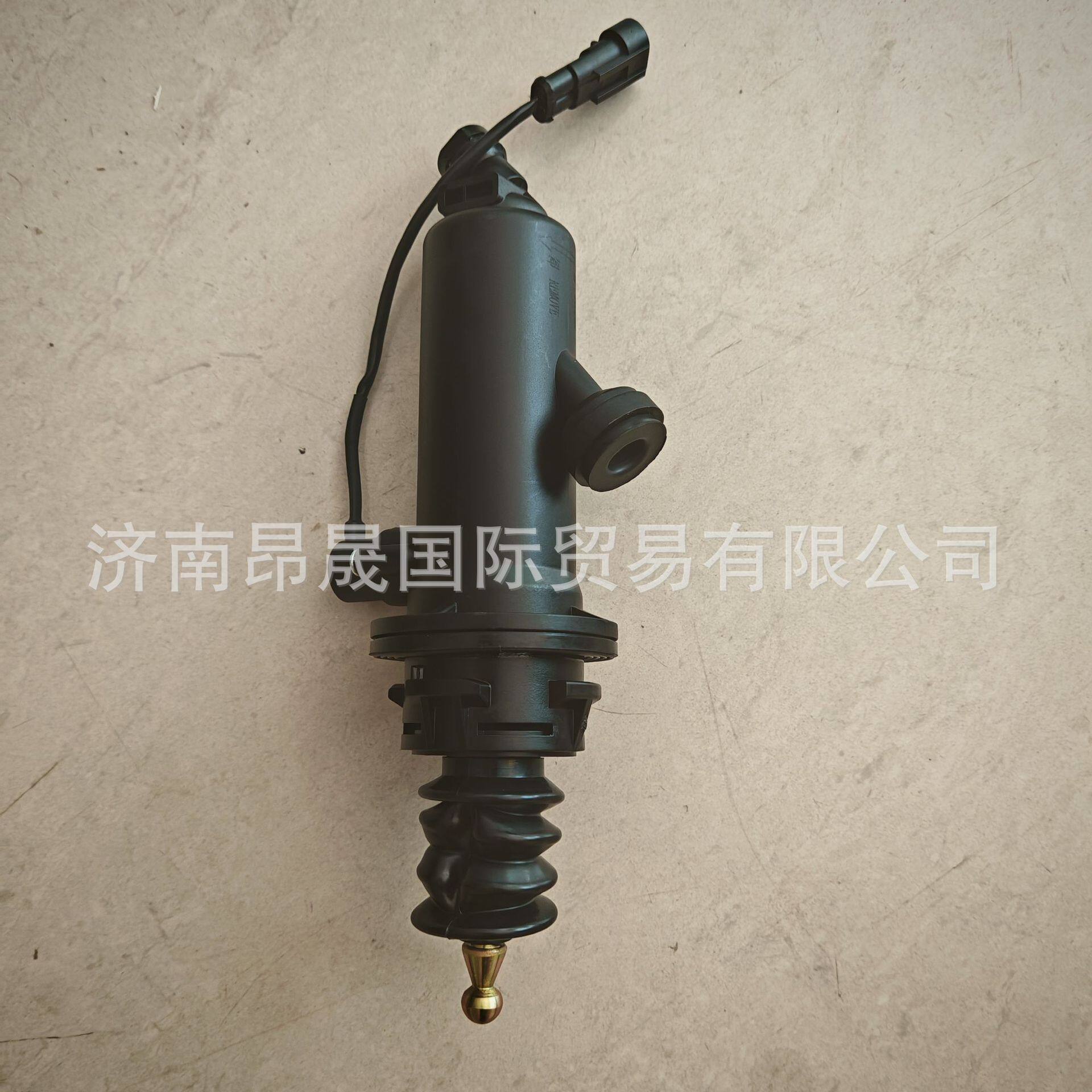 供应重汽711W30715-6152 离合器总泵 (T5G)