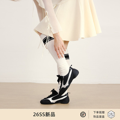 lostinecho解构异形薄底足球鞋