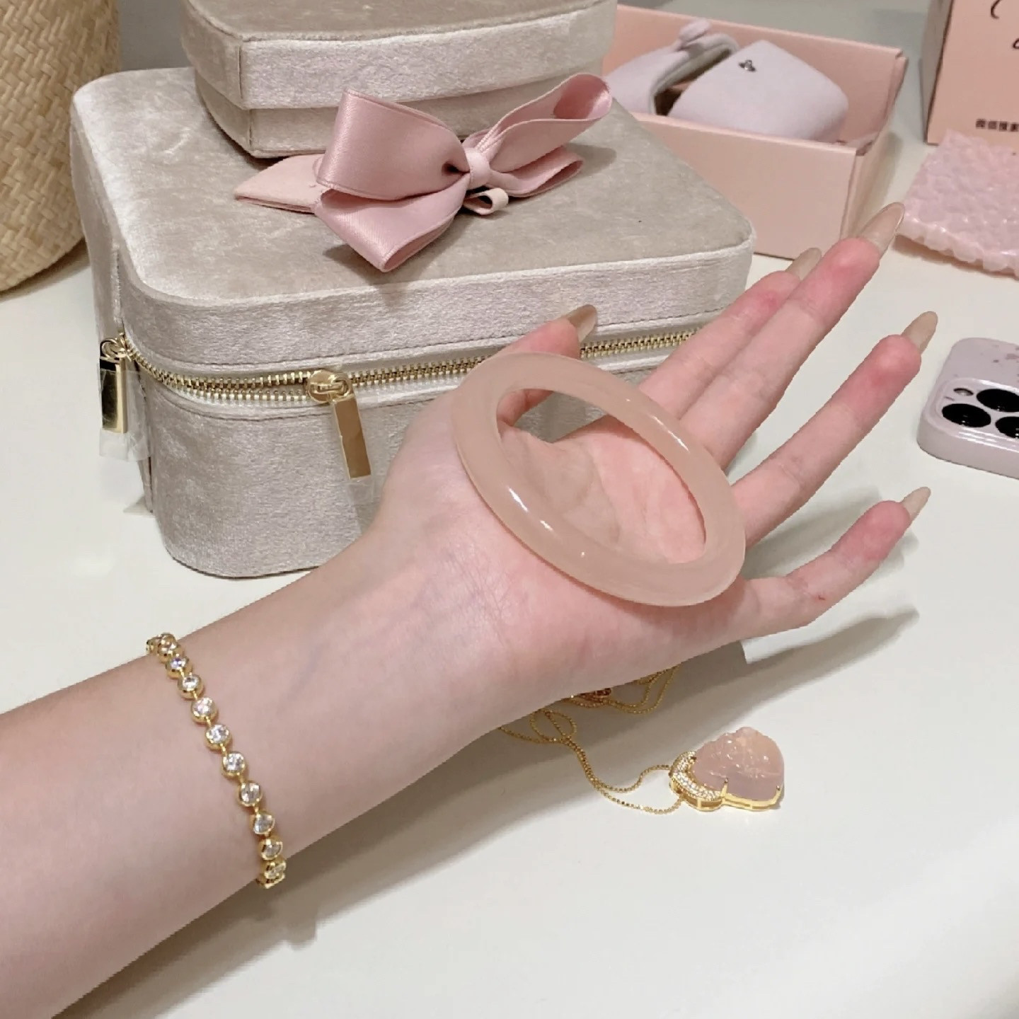 柏诗艾菲阿富汗水沫玉高品质高冰透藕粉色西柚粉手镯镯子玛瑙玉髓