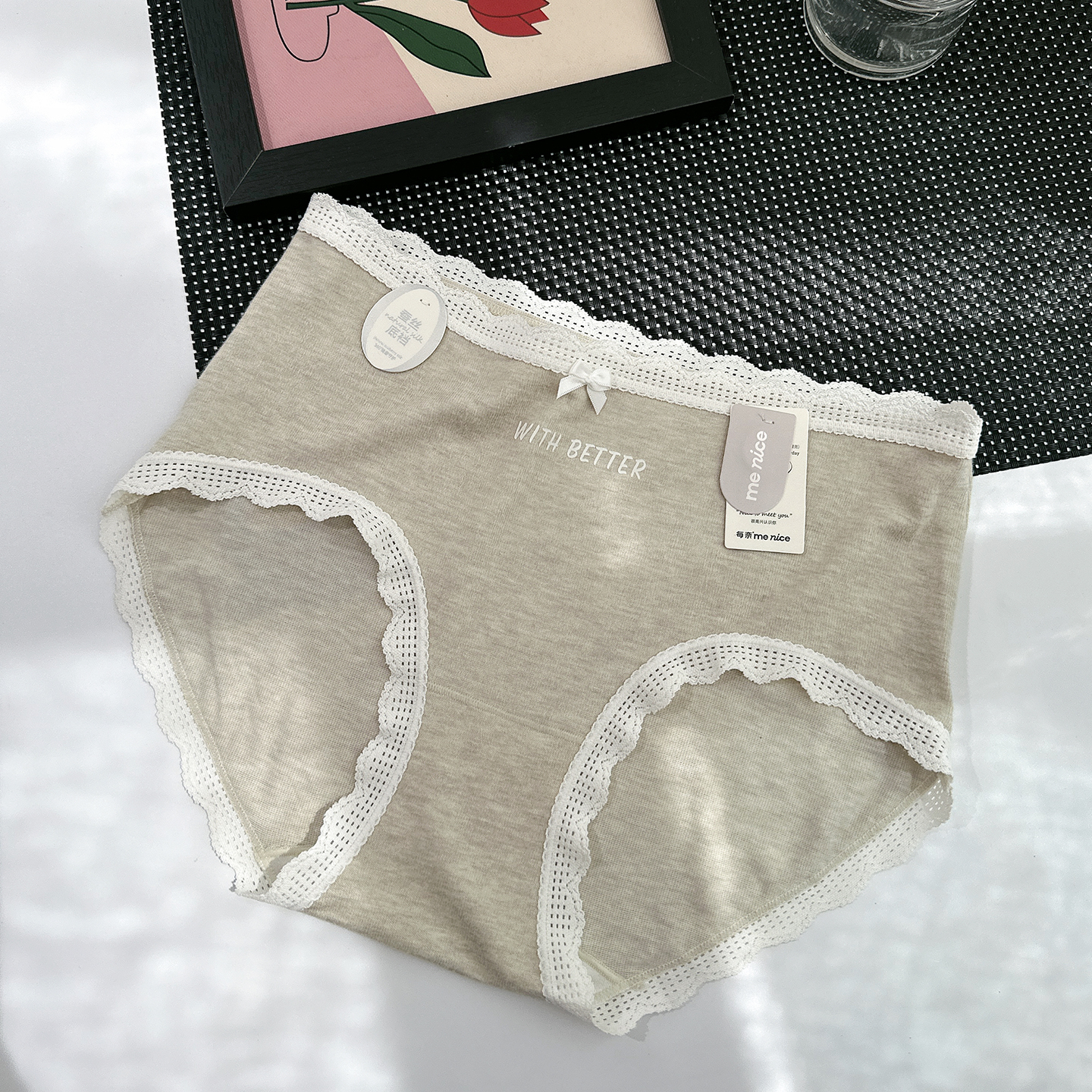 每奈女士中腰柔软少女内裤