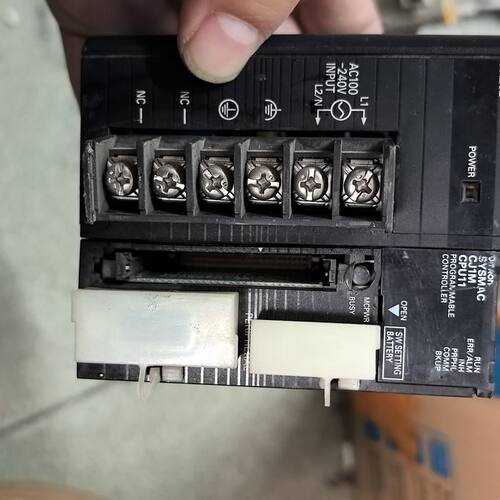 龙 CJ2M-CPU11 PA202电源 一套 成色如图