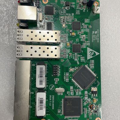 整板 芯片型号EP4CE10E22C8N STM32F107