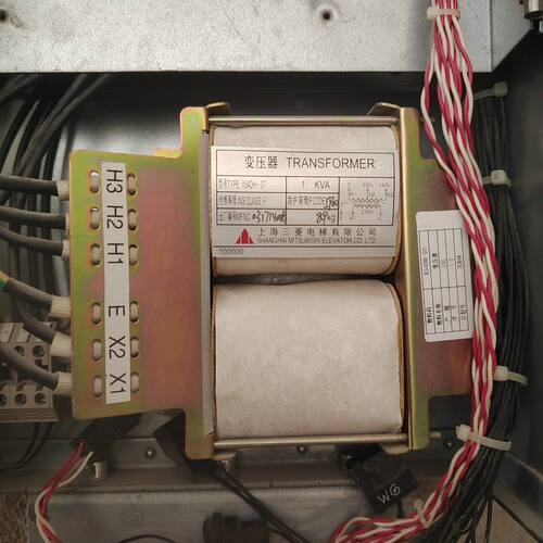 电梯变压器X54DH-07 安装未使用。还在群控