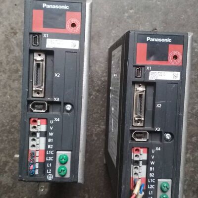 伺服驱动 两只拆机MBDJ400W  成色如图 里面拆开