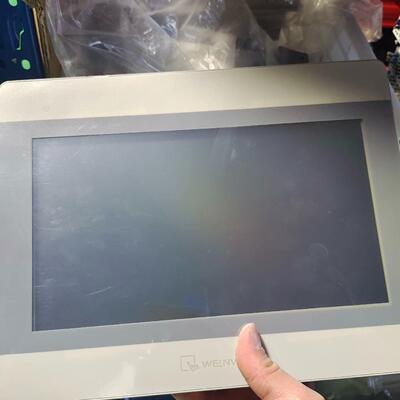 威伦触摸屏MT8102iE 1VB MT8101iE 1VB