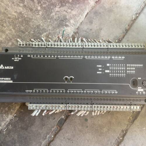 台达PLC+DVP48EC00R3 成色如图 功能正常