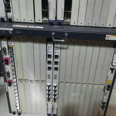 OLT MA5680T  GPFD一块SCUN两块 GI