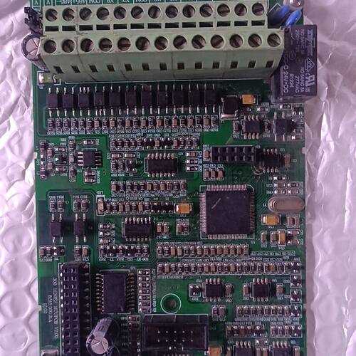紫日变频器ZVF300G7R5/PO11T4S主板