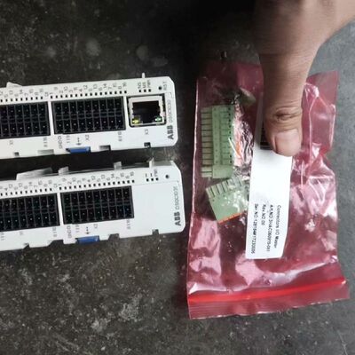 机器人DSQC1030+DSQC1031货场买的 成色