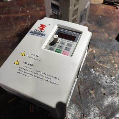 变频器DZB300B001.5L4A/1.5kW/380