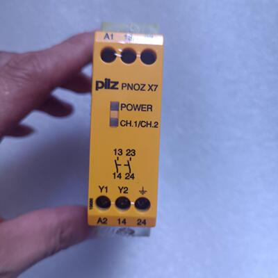 皮尔兹pilz安全继电器PNOZ X7 774056
