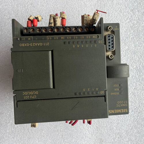 S7-200 CPU221