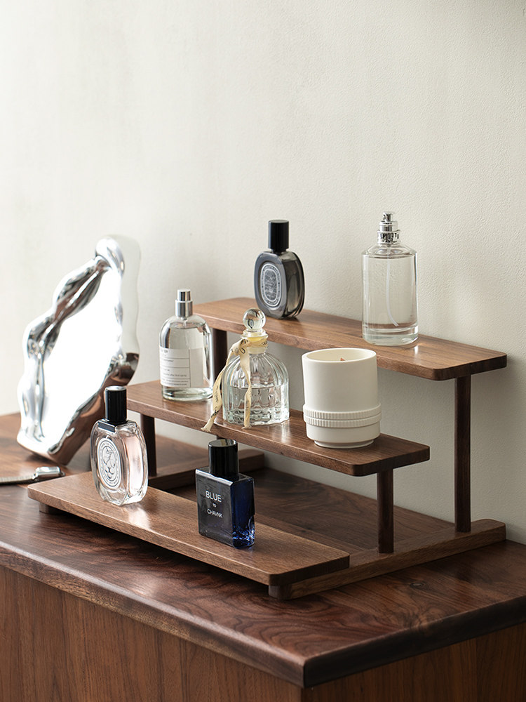 桌面多层香水香薰置物架化妆品护肤品收纳梳妆台展示架胡桃木杯架